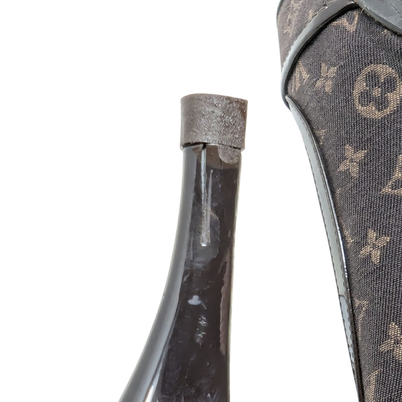 FLAWED READ Louis Vuitton Brown Mini Lin Signature Monogram Pumps 39.5 - Picture 5 of 16